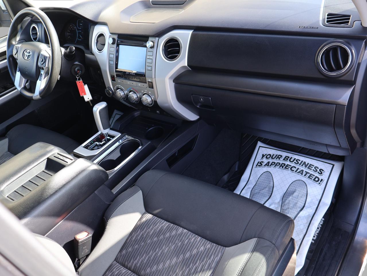 2018 Toyota Tundra SR5 5.7L V8 CREW 4WD CERTIFIED *ACCIDENT FREE* CAMERA BLUETOOTH HEATED SEATS CRUISE ALLOYS Photo