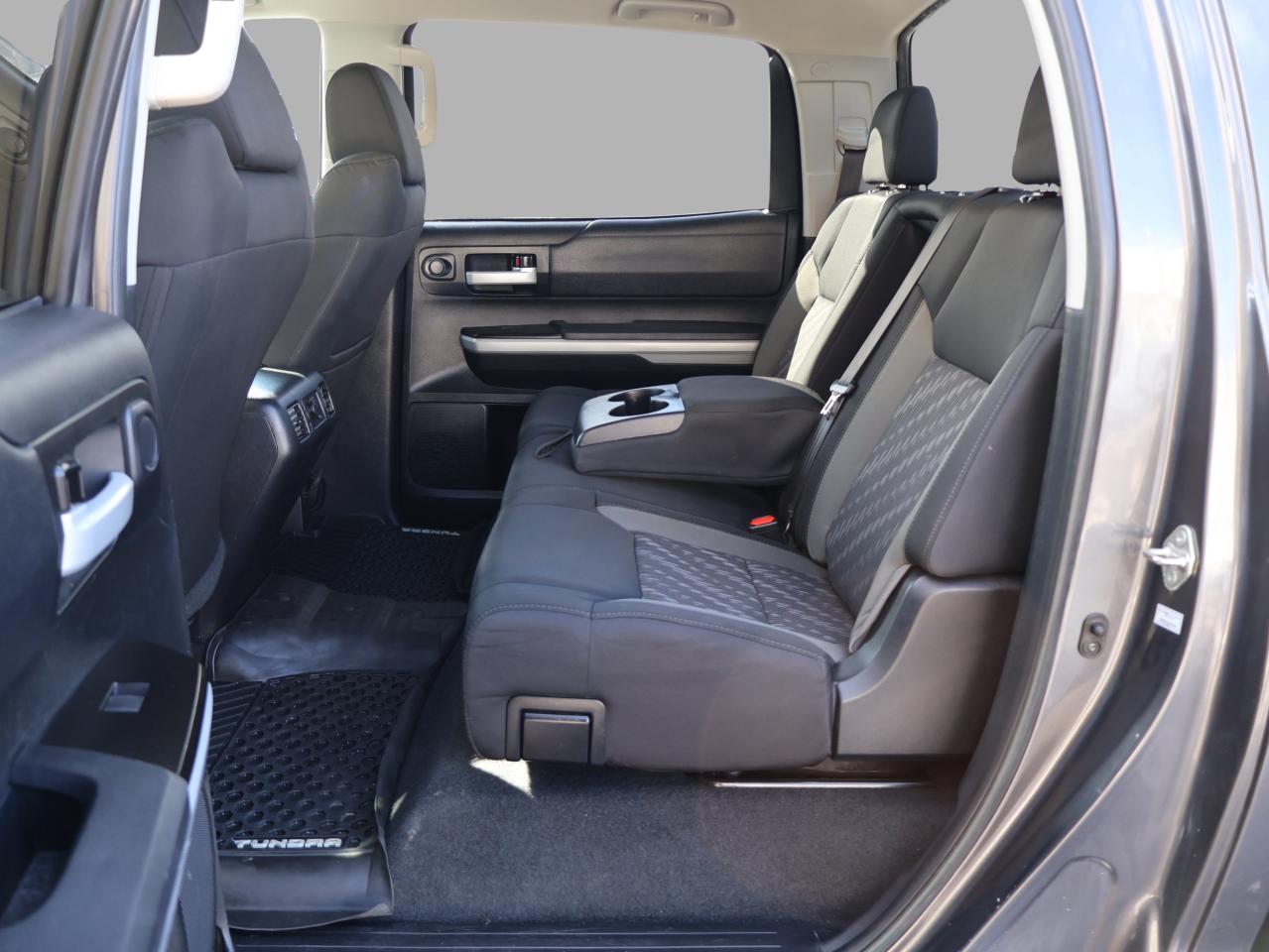 2018 Toyota Tundra SR5 5.7L V8 CREW 4WD CERTIFIED *ACCIDENT FREE* CAMERA BLUETOOTH HEATED SEATS CRUISE ALLOYS Photo