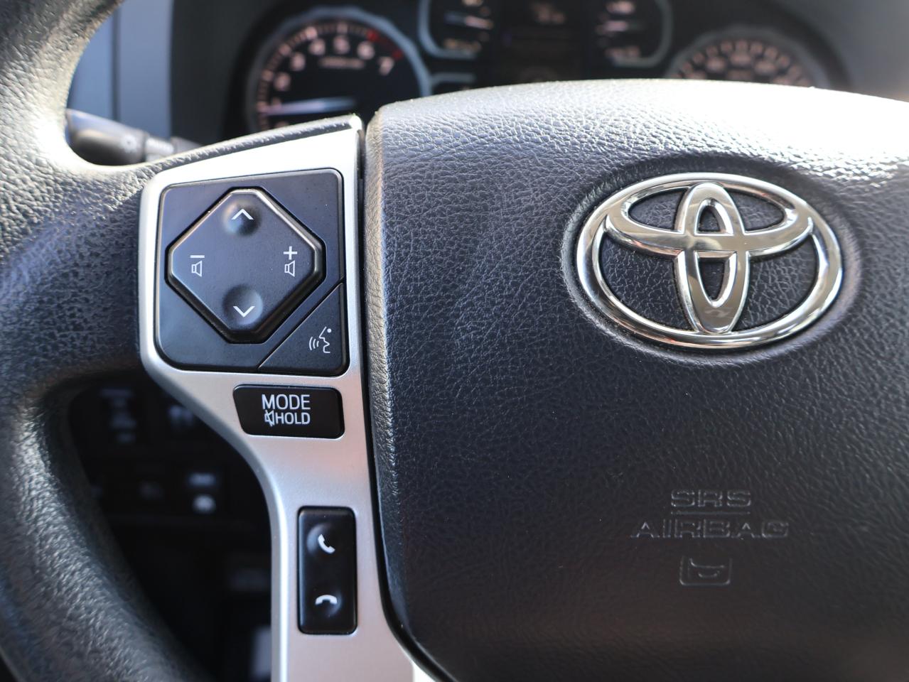 2018 Toyota Tundra SR5 5.7L V8 CREW 4WD CERTIFIED *ACCIDENT FREE* CAMERA BLUETOOTH HEATED SEATS CRUISE ALLOYS Photo