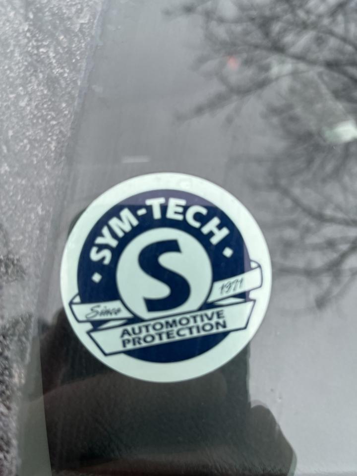 2006 Toyota Camry Solara SLE V6 -1 LOCAL OWNER! NO CLAIMS! ONLY 179K KMS! Photo