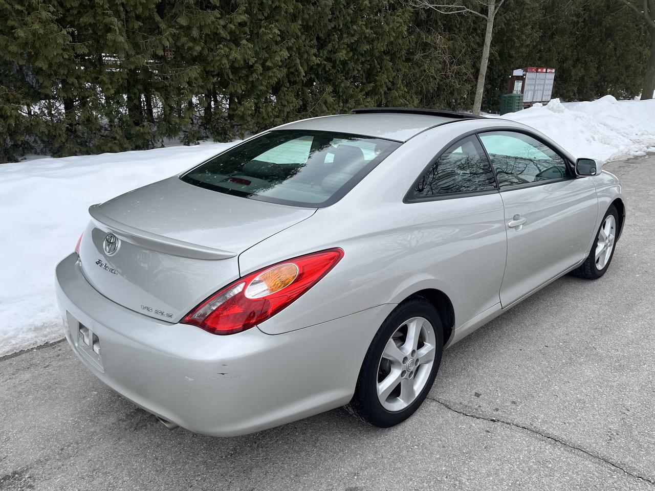 2006 Toyota Camry Solara SLE V6 -1 LOCAL OWNER! NO CLAIMS! ONLY 179K KMS! Photo
