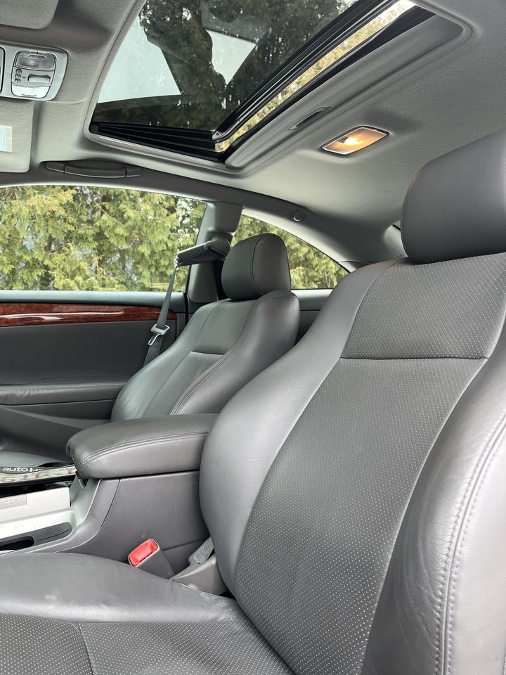 2006 Toyota Camry Solara SLE V6 -1 LOCAL OWNER! NO CLAIMS! ONLY 179K KMS! Photo