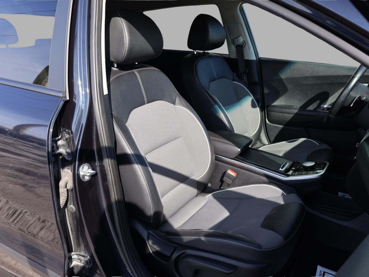 2022 Kia NIRO EV EX  UTILITY CERTIFIED *1 OWNER*ACCIDENT FREE* CAMERA BLUETOOTH HEATED SEATS CRUISE ALLOYS Photo