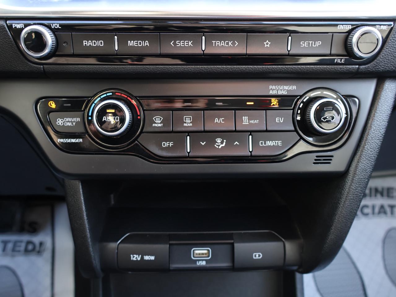 2022 Kia NIRO EV EX  UTILITY CERTIFIED *1 OWNER*ACCIDENT FREE* CAMERA BLUETOOTH HEATED SEATS CRUISE ALLOYS Photo