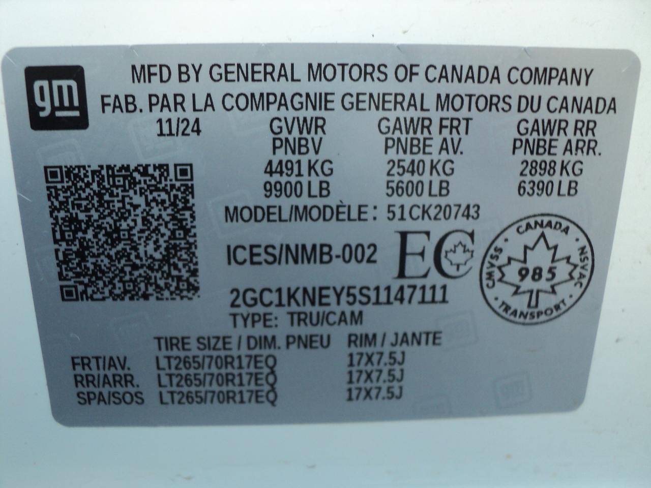 2025 Chevrolet Silverado 2500 LT CrewCab4WD 6.6L8cylDiesel6'10"BoxNavHeatedSeats Photo