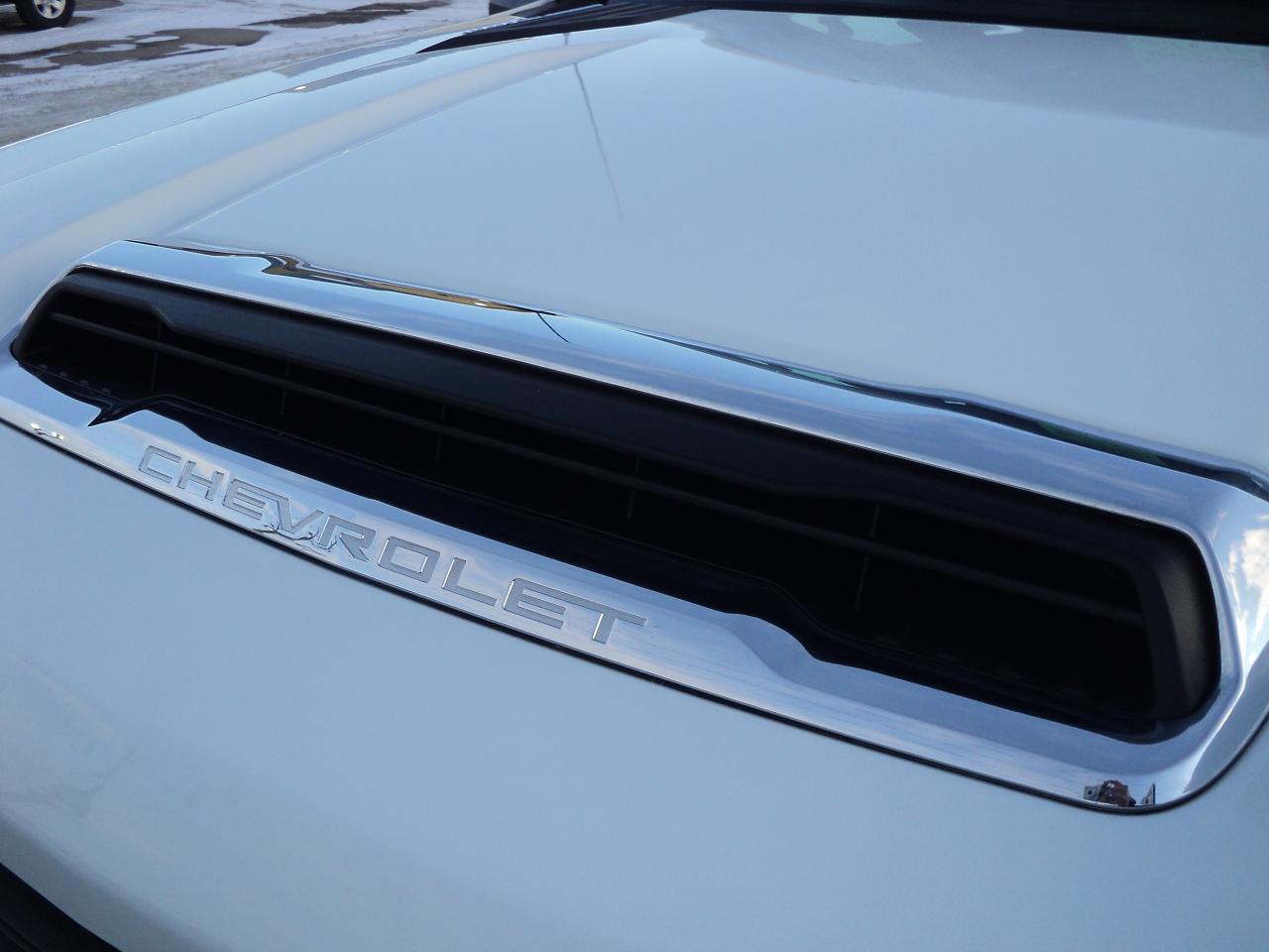 2025 Chevrolet Silverado 2500 LT CrewCab4WD 6.6L8cylDiesel6'10"BoxNavHeatedSeats Photo