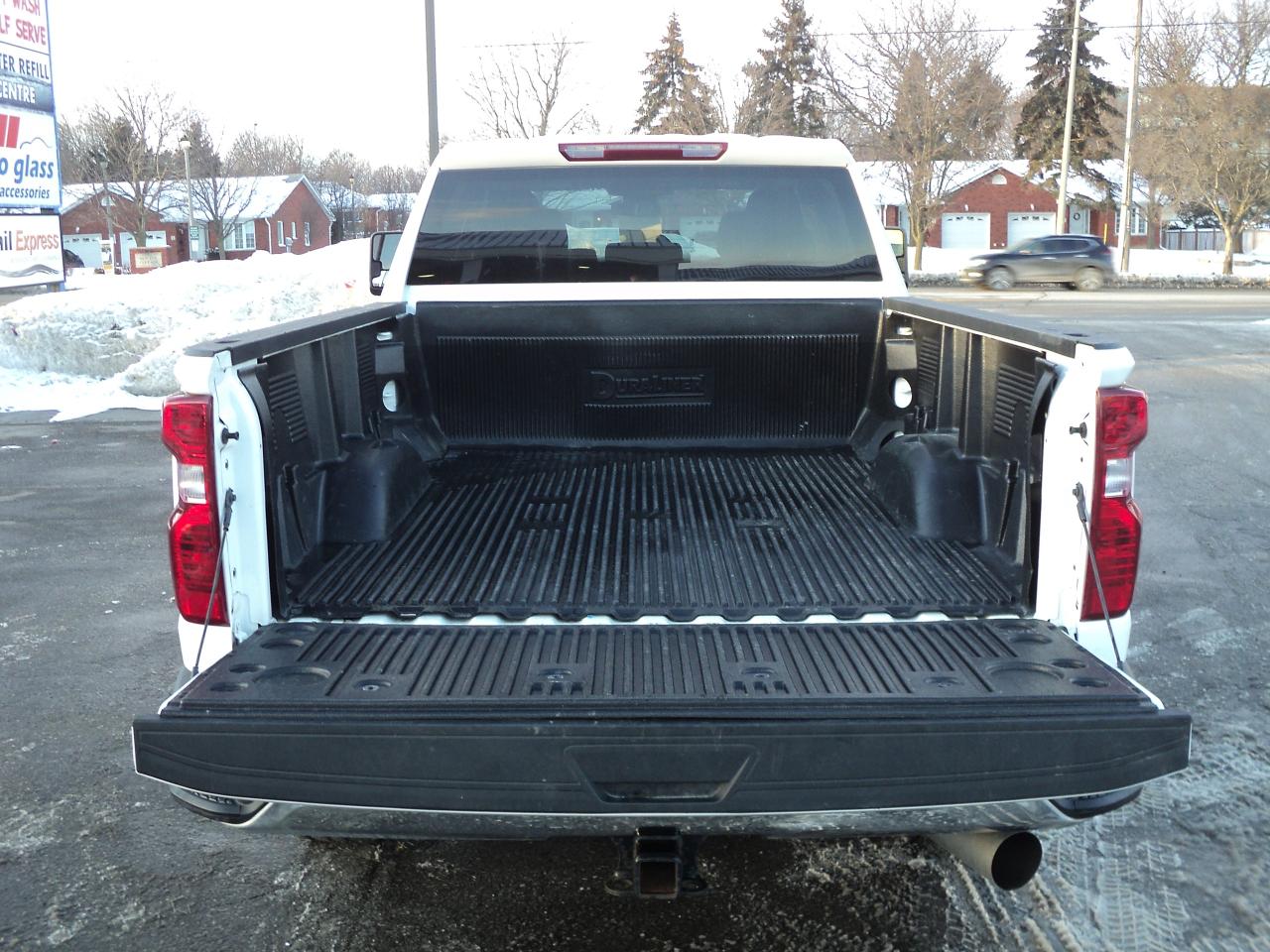 2025 Chevrolet Silverado 2500 LT CrewCab4WD 6.6L8cylDiesel6'10"BoxNavHeatedSeats Photo