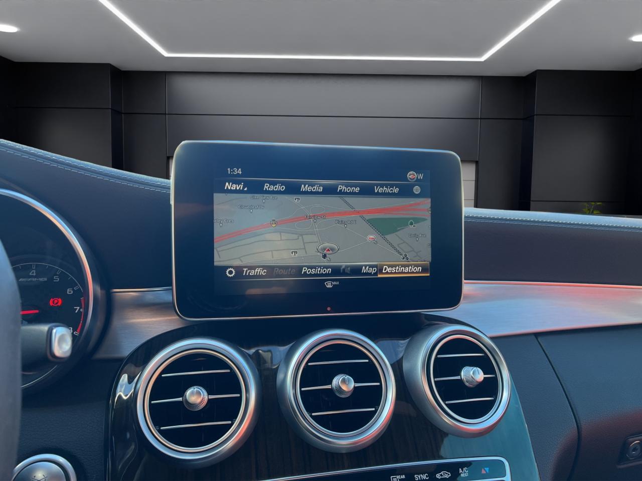 2018 Mercedes-Benz C-Class AMG C 43 4MATIC Cabriolet - Navi - Leather !! Photo