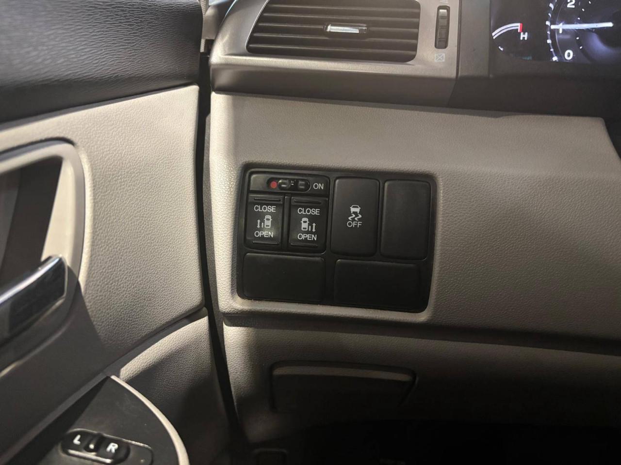 2016 Honda Odyssey 4DR WGN EX Photo