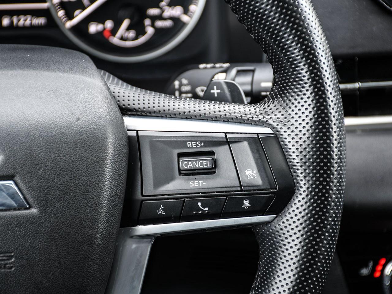 2024 Mitsubishi Outlander LE S-AWC Photo