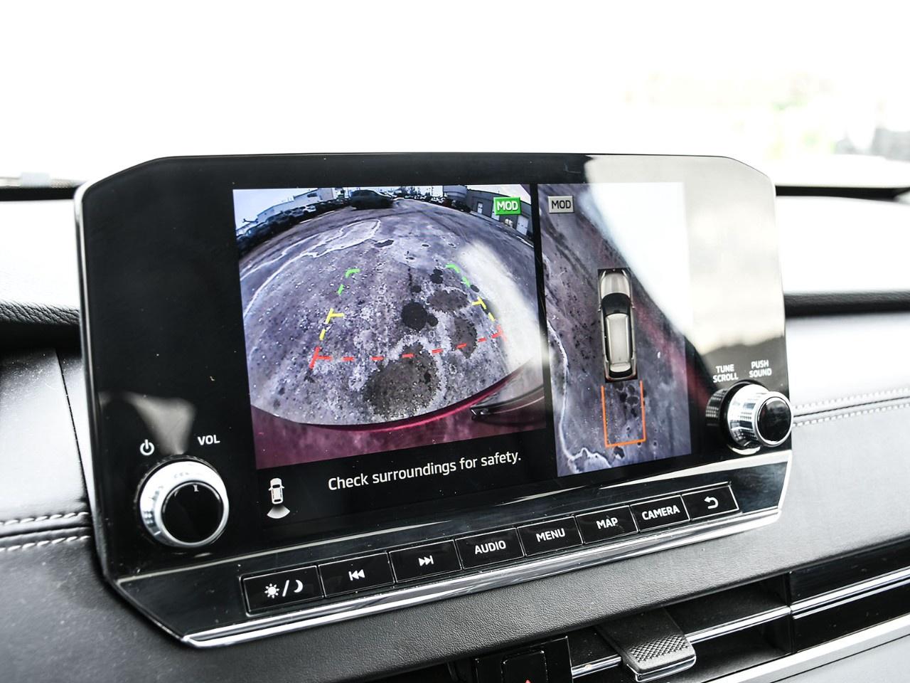 2024 Mitsubishi Outlander LE S-AWC Photo