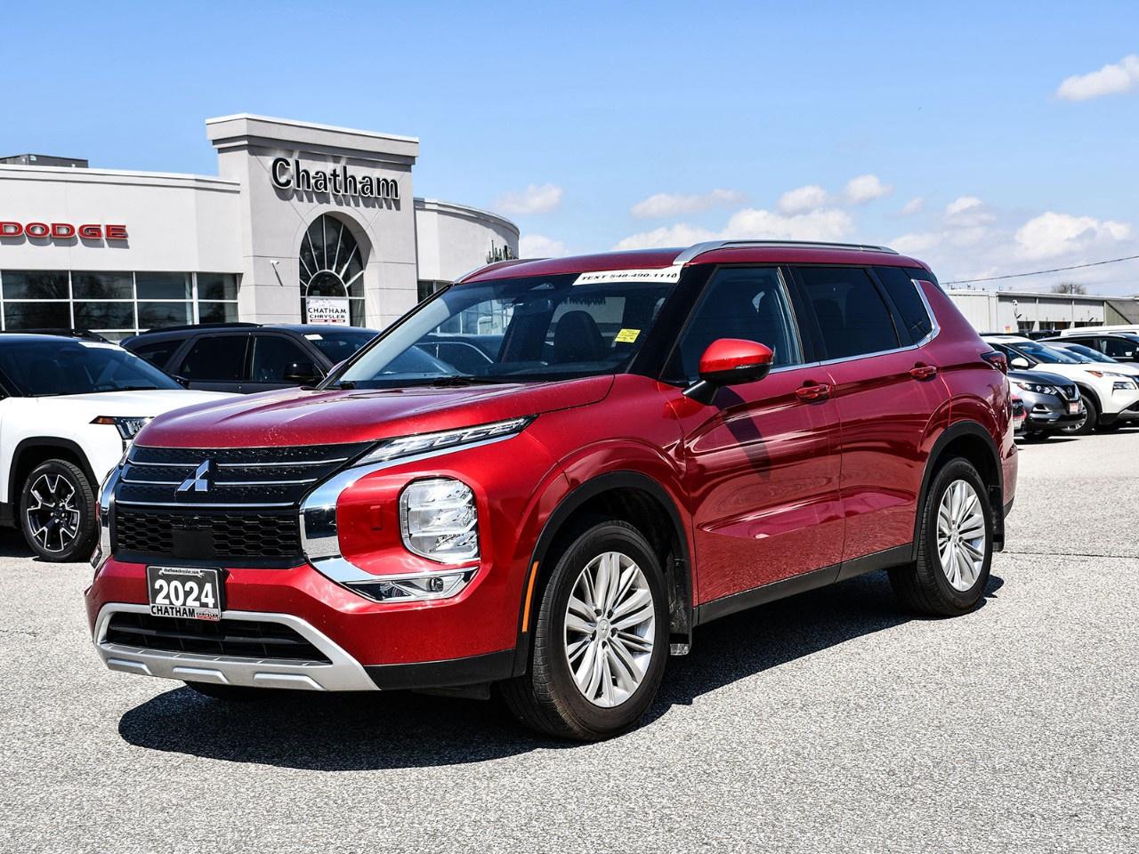 2024 Mitsubishi Outlander LE S-AWC Photo0