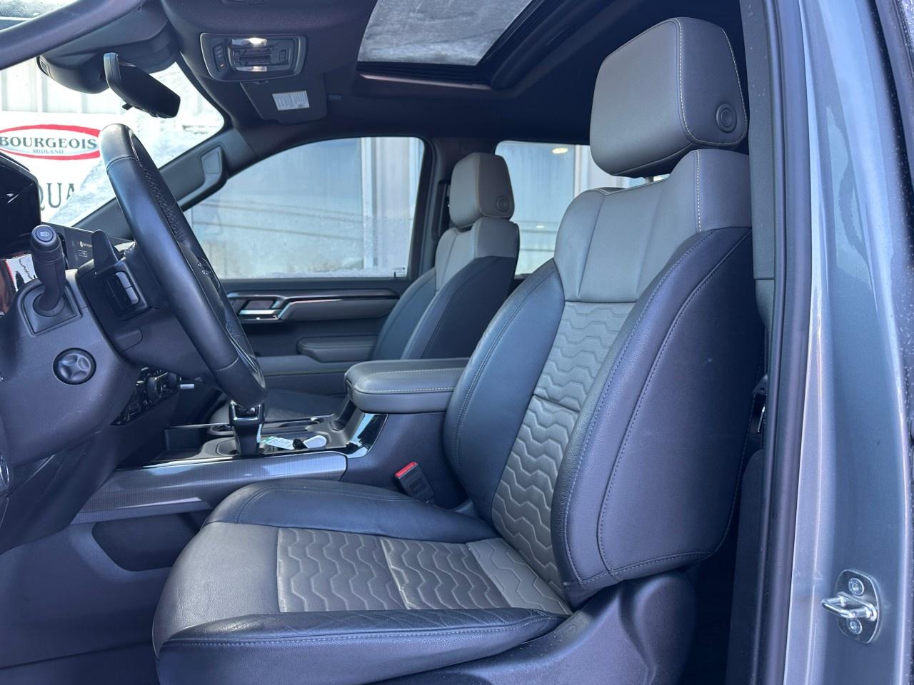 2024 Chevrolet Silverado 1500 Crew Cab Short Box 4-Wheel Drive ZR2 Photo