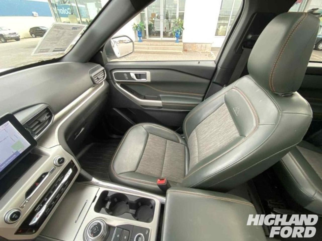 2022 Ford Explorer Timberline 2.3L ECOBOOST | SECOND ROW CAPTAIN CHAIRS Photo