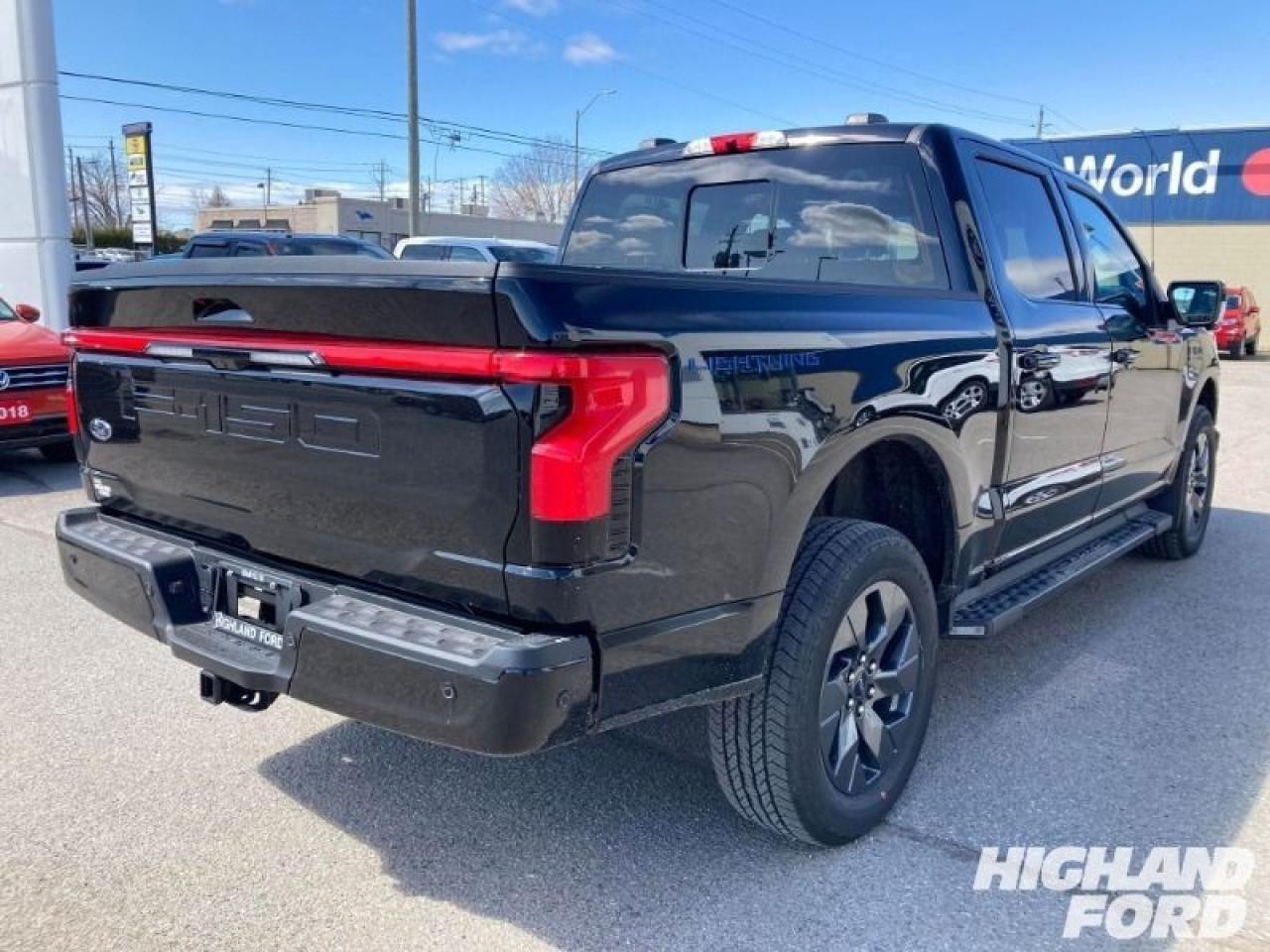 2023 Ford F-150 Lightning Lariat EXT RANGE | CO-PILOT 360 Photo