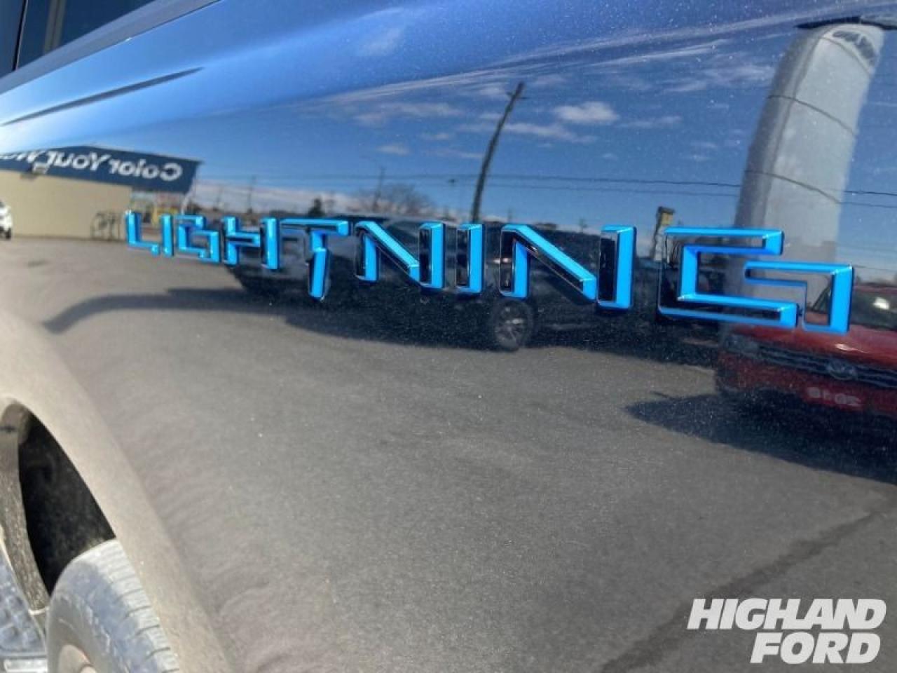 2023 Ford F-150 Lightning Lariat EXT RANGE | CO-PILOT 360 Photo