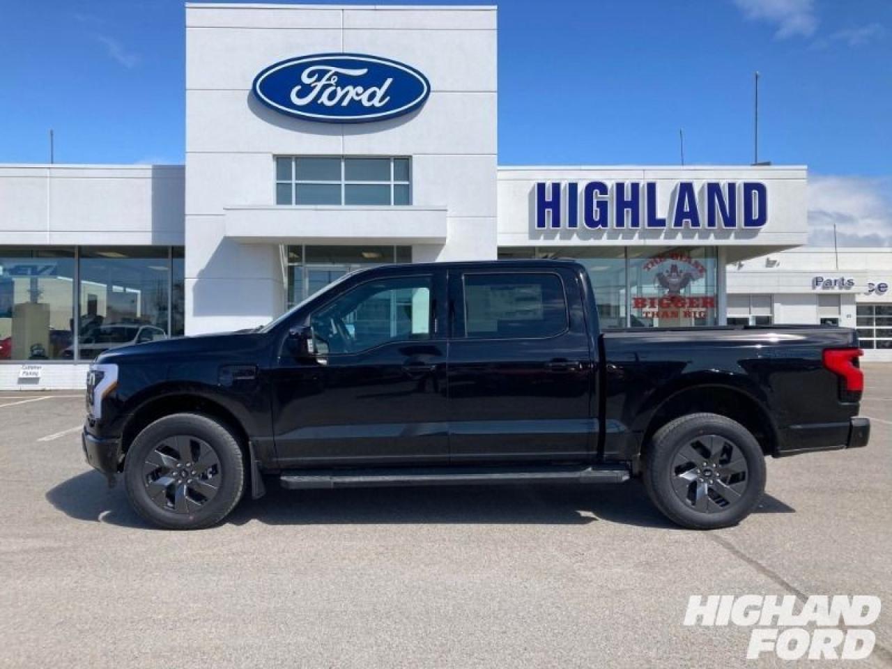 2023 Ford F-150 Lightning Lariat EXT RANGE | CO-PILOT 360 Photo