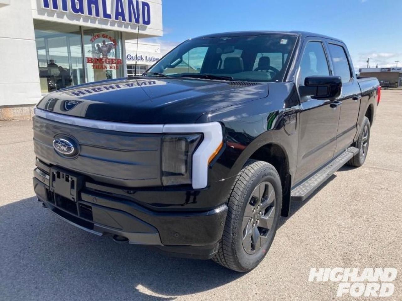 2023 Ford F-150 Lightning Lariat EXT RANGE | CO-PILOT 360 Photo