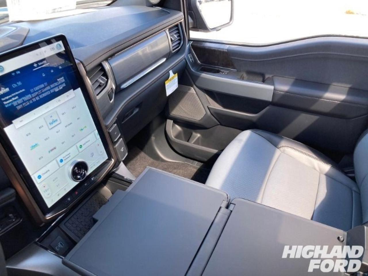 2023 Ford F-150 Lightning Lariat EXT RANGE | CO-PILOT 360 Photo