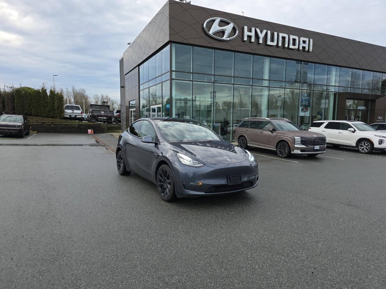 <p>All Abbotsford Hyundai pre-owned vehicles come complete with the remaining Manufacturers Warranty plus a vehicle safety report and a CarFax history report. Abbotsford Hyundai is a BBB accredited pre-owned car dealership, serving the Fraser Valley and our friends in Surrey, Langley and surrounding Lower Mainland areas. We are your Friendly Fraser Valley car dealer. We are located at 30250 Automall Drive in Abbotsford. Call or email us to schedule a test drive.</p><p>*All sales are subject to taxes, a $799 documentation fee, and an $87 fuel surcharge. Hyundai Certified Pre-Owned (CPO) vehicles may also be subject to a Hyundai CPO certification fee of up to $1,299. This fee does not apply to non-Hyundai vehicles. Advertised price is the finance price; cash price may differ. Please refer to our website for the most up-to-date information.</p>