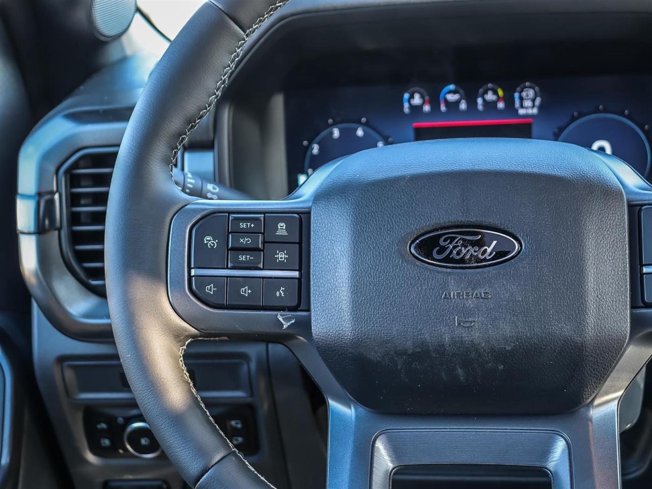 2026 Ford F-150 Lariat Photo