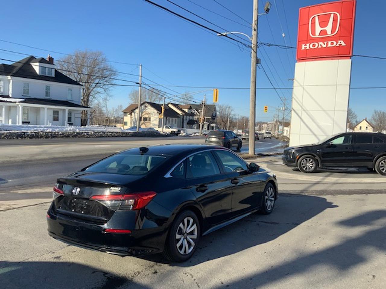 2022 Honda Civic LX Photo