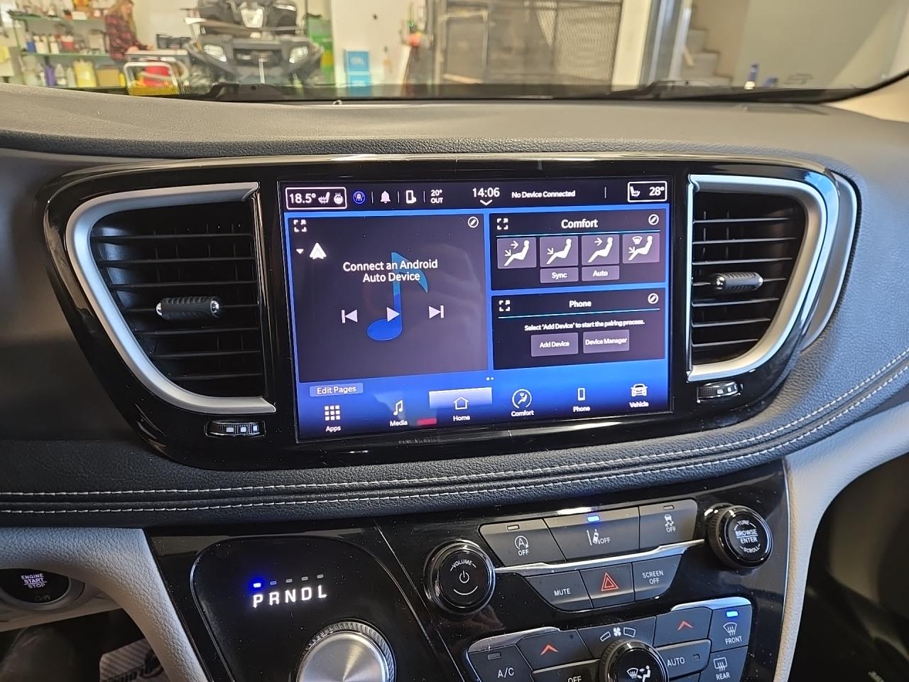 2022 Chrysler Pacifica Touring L Photo