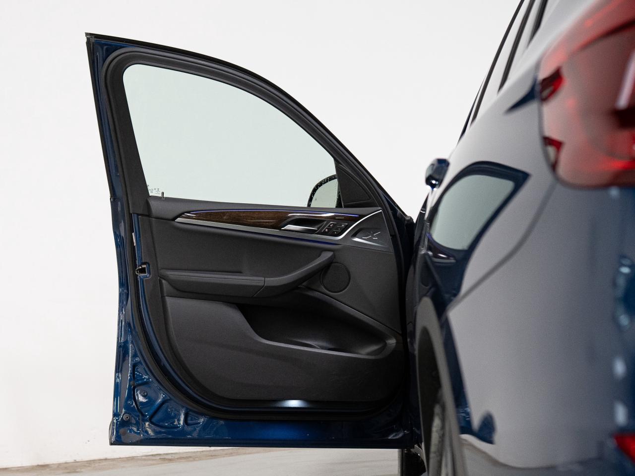 2018 BMW X3 XDRIVE30I | PREMIUM PKG | HUD | WOOD TRIM Photo