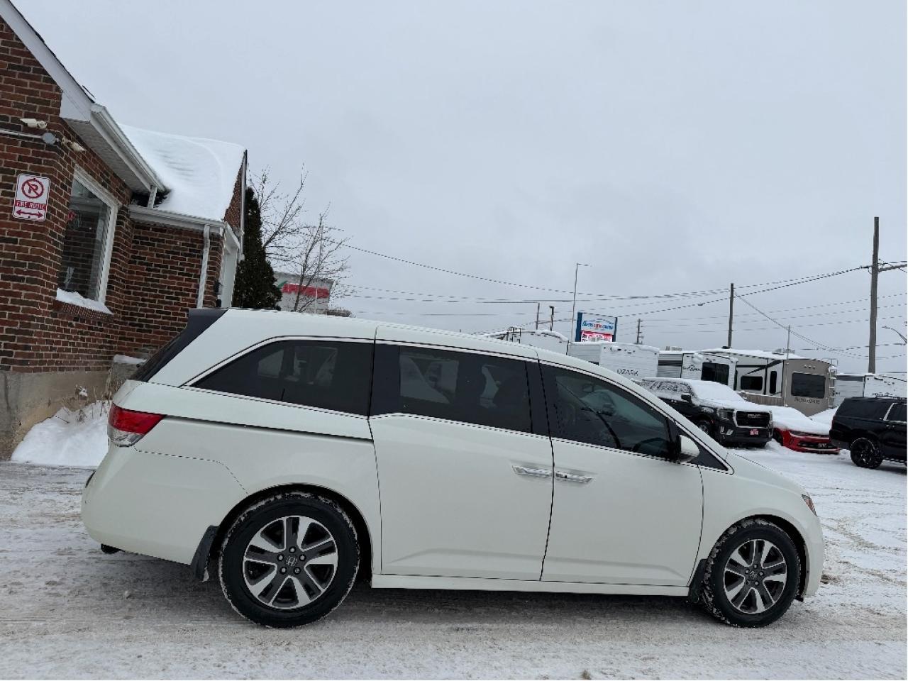 2014 Honda Odyssey Touring | Clean CARFAX | Very Well Maintained Photo