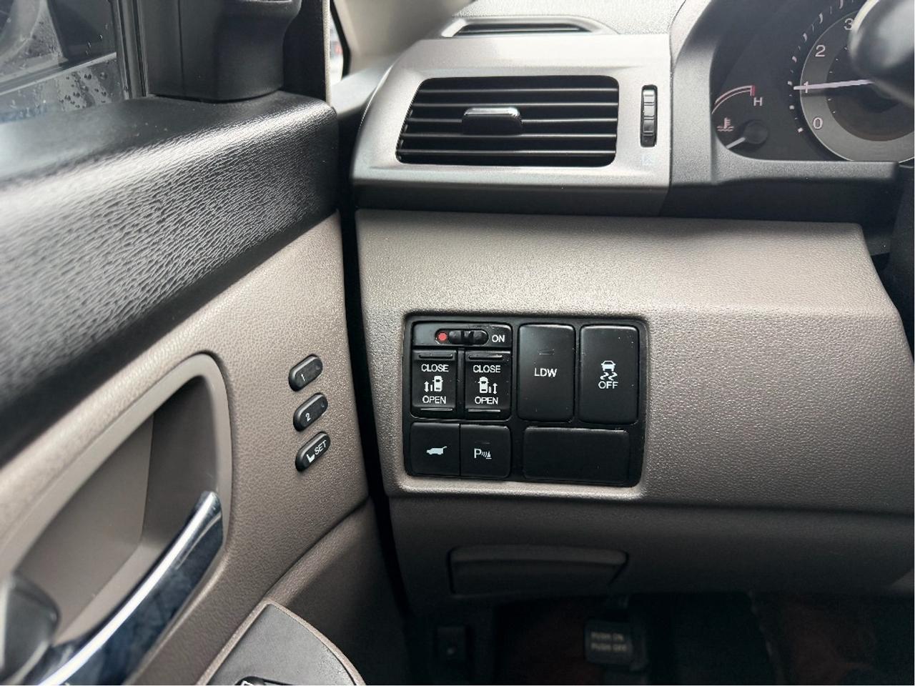 2014 Honda Odyssey Touring | Clean CARFAX | Very Well Maintained Photo