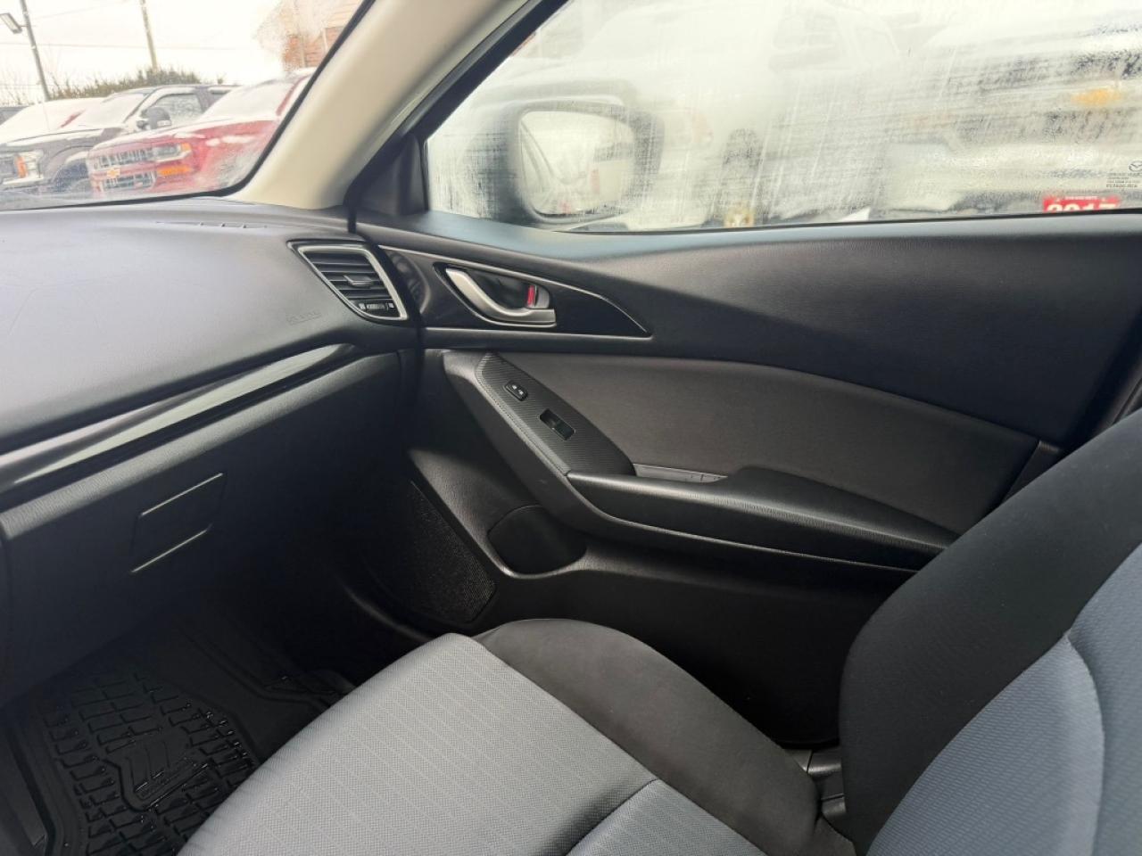 2016 Mazda MAZDA3 GX | Two Sets Of Tires Photo