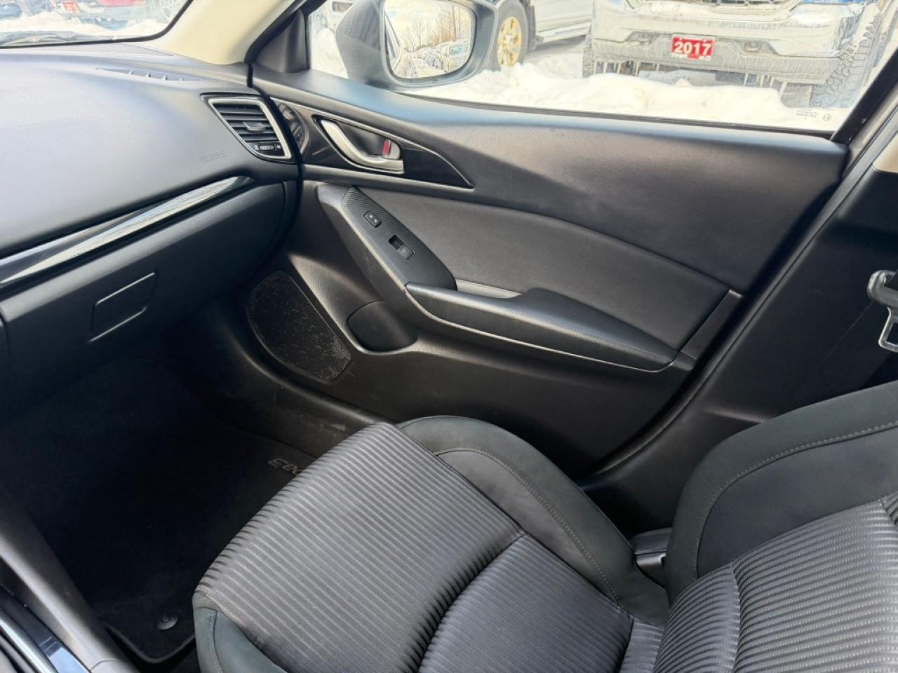 2015 Mazda MAZDA3 No Accidents | Very Well Serviced | Drives Great ! Photo