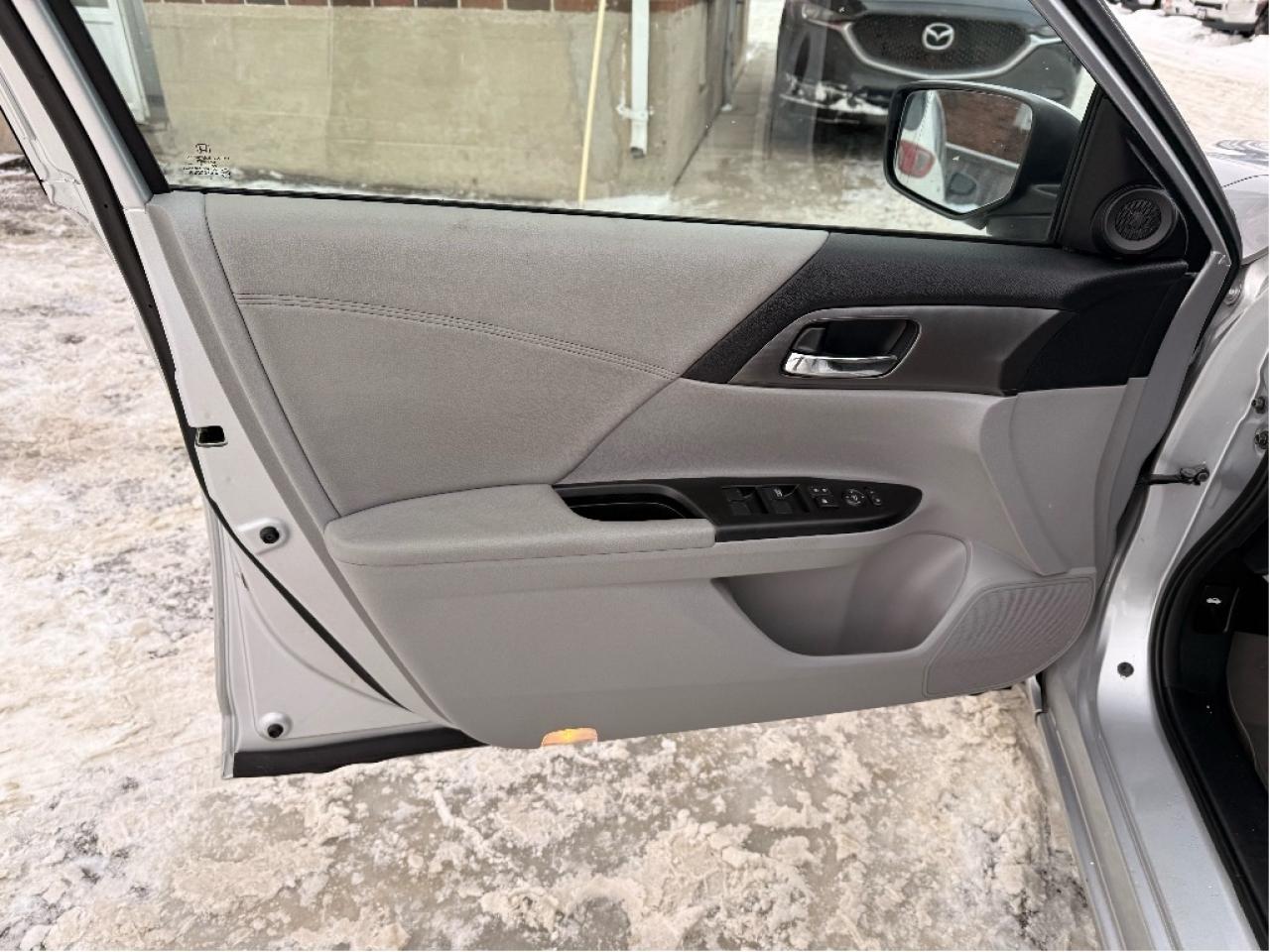 2013 Honda Accord Sedan LX | Very Well Maintained Photo