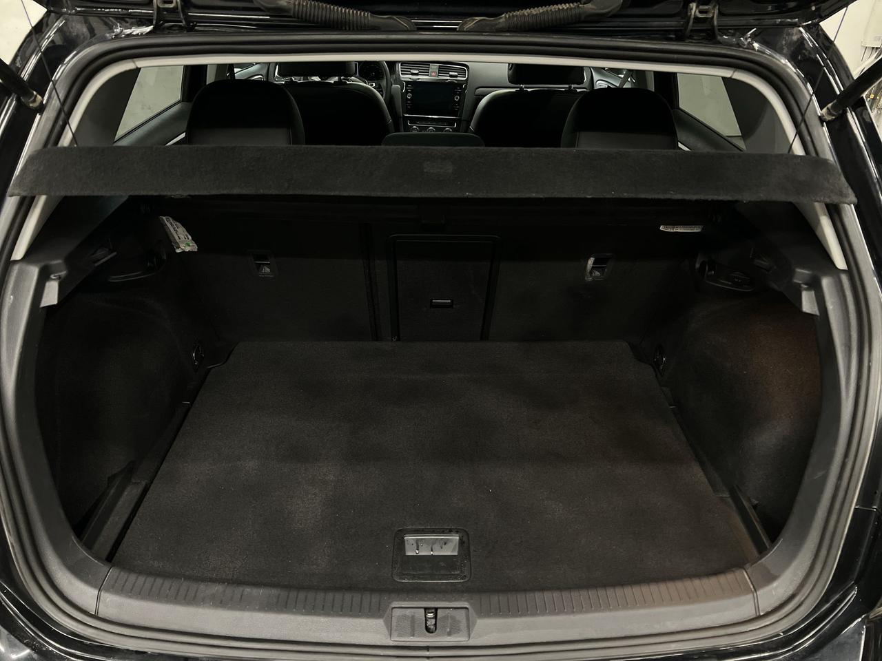 2021 Volkswagen Golf HIGHLINE |6-SPEED | HTD LEATHER |SUNROOF | CARPLAY Photo