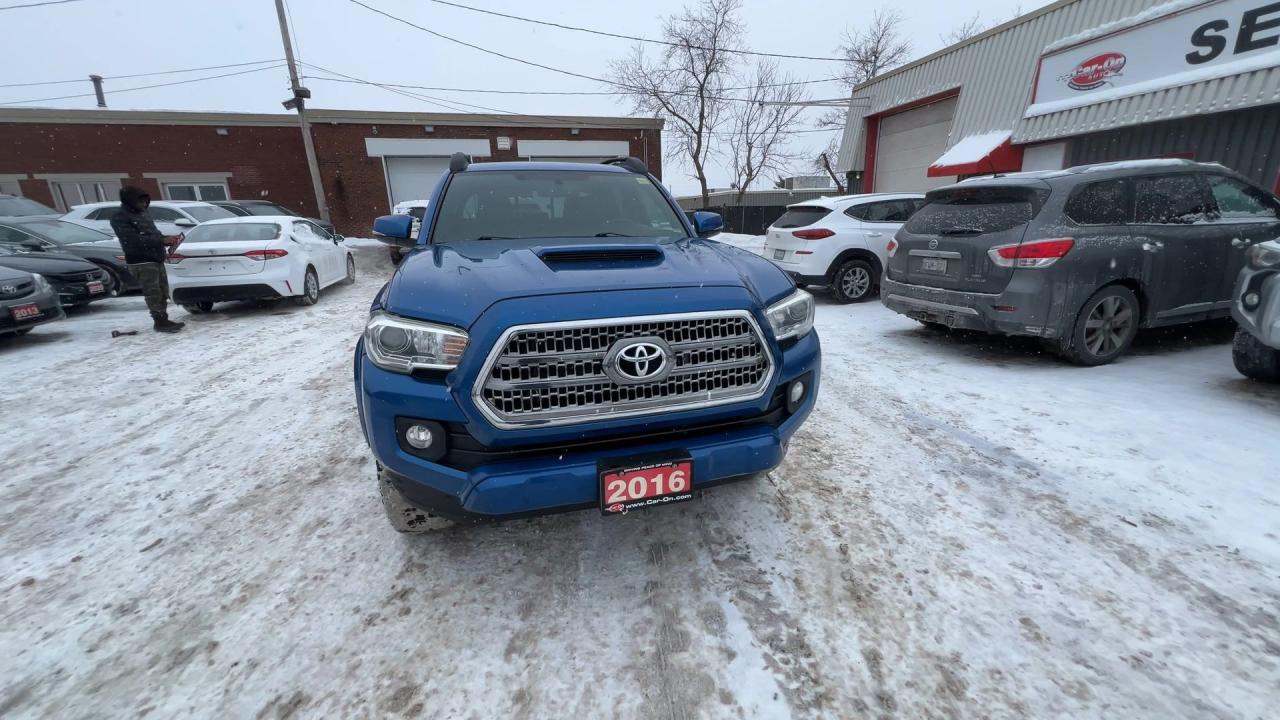 2016 Toyota Tacoma TRD SPORT 4X4 | UPGRADE PKG | DBL CAB | SUNROOF Photo2