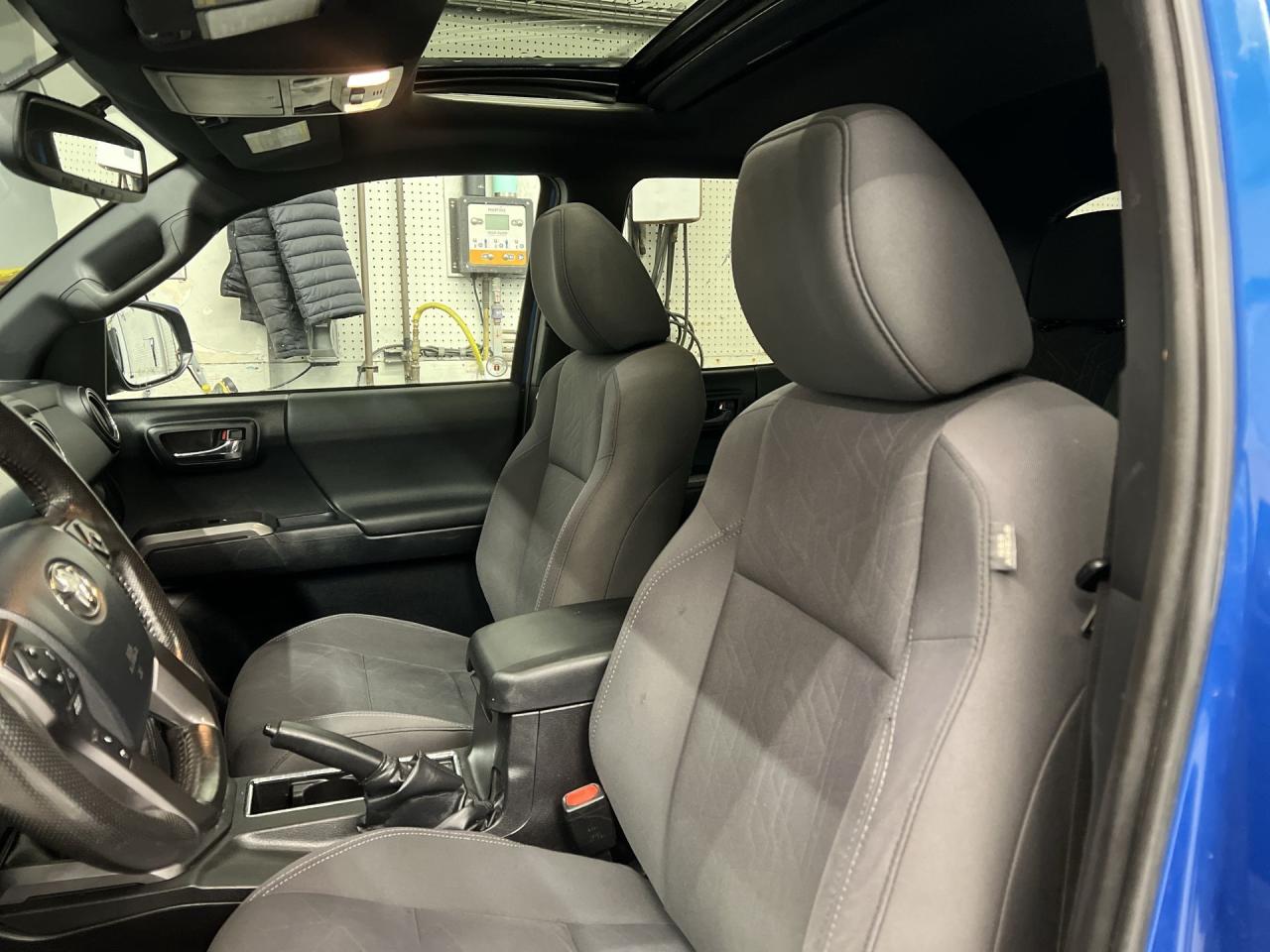 2016 Toyota Tacoma TRD SPORT 4X4 | UPGRADE PKG | DBL CAB | SUNROOF Photo