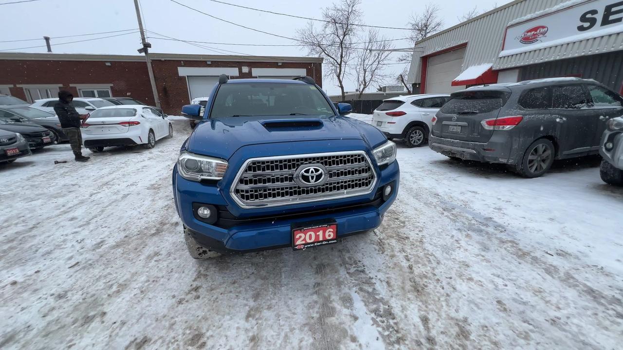 2016 Toyota Tacoma TRD SPORT 4X4 | UPGRADE PKG | DBL CAB | SUNROOF Photo