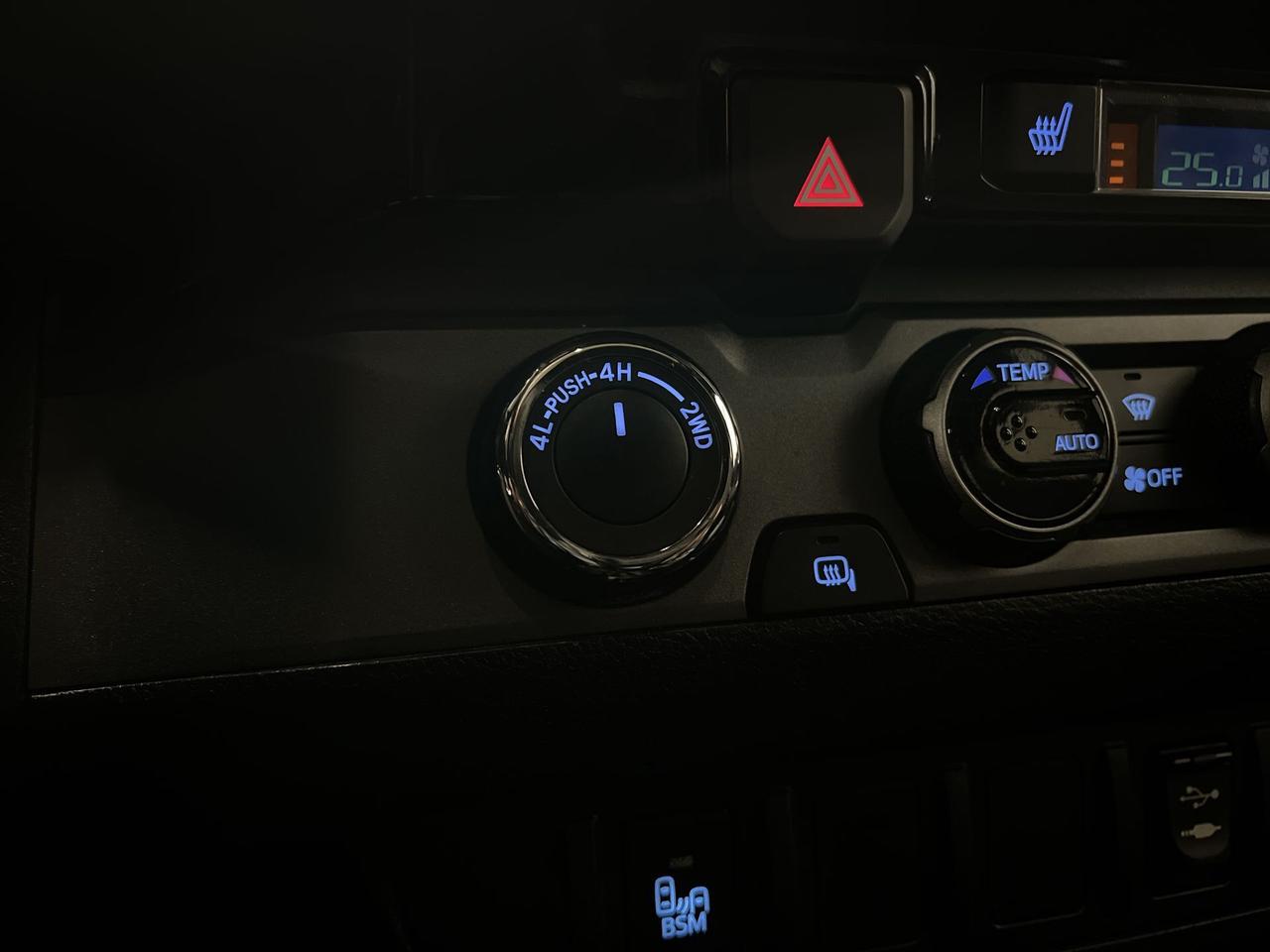 2016 Toyota Tacoma TRD SPORT 4X4 | UPGRADE PKG | DBL CAB | SUNROOF Photo