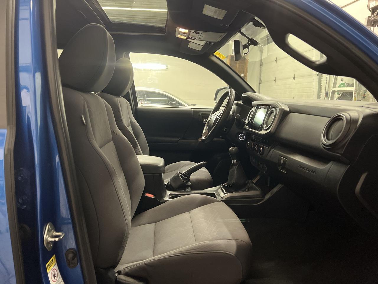 2016 Toyota Tacoma TRD SPORT 4X4 | UPGRADE PKG | DBL CAB | SUNROOF Photo