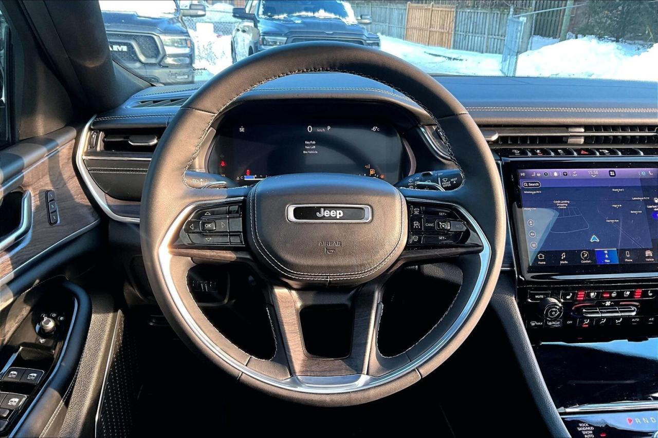 2023 Jeep Grand Cherokee L Overland | 6Seat | Vented Leather | Panoroof | 4X4 Photo