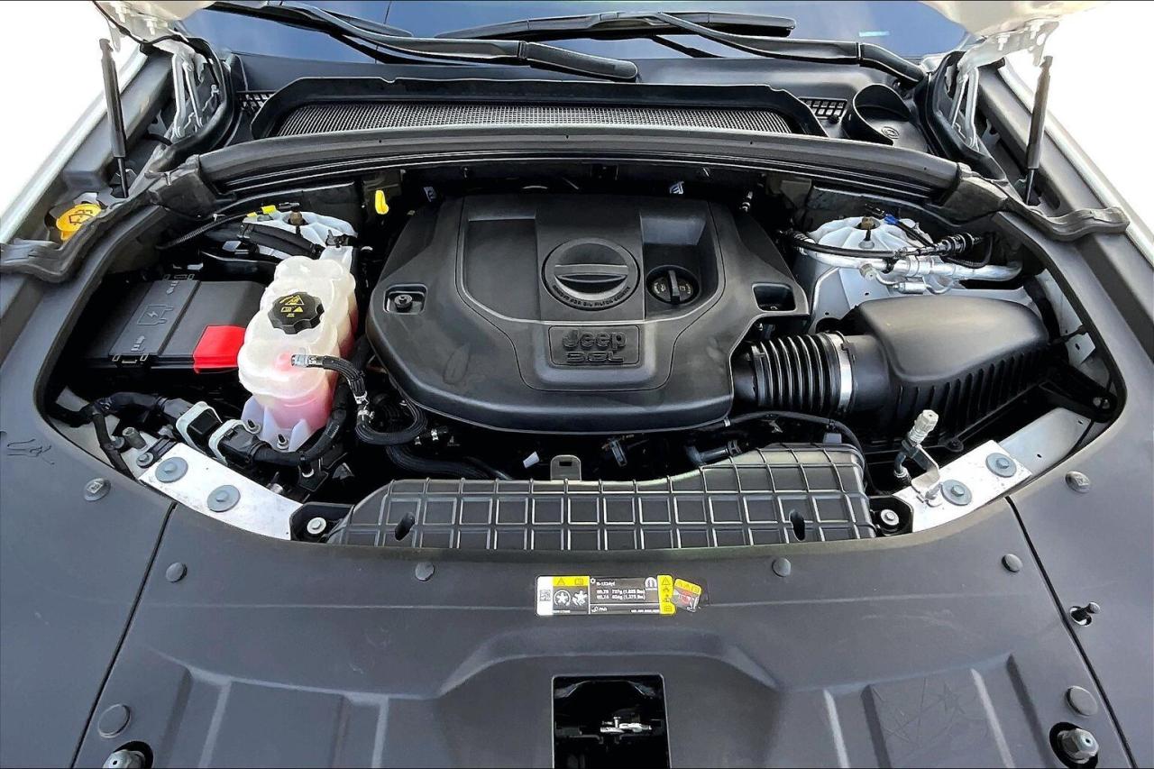 2023 Jeep Grand Cherokee L Overland | 6Seat | Vented Leather | Panoroof | 4X4 Photo