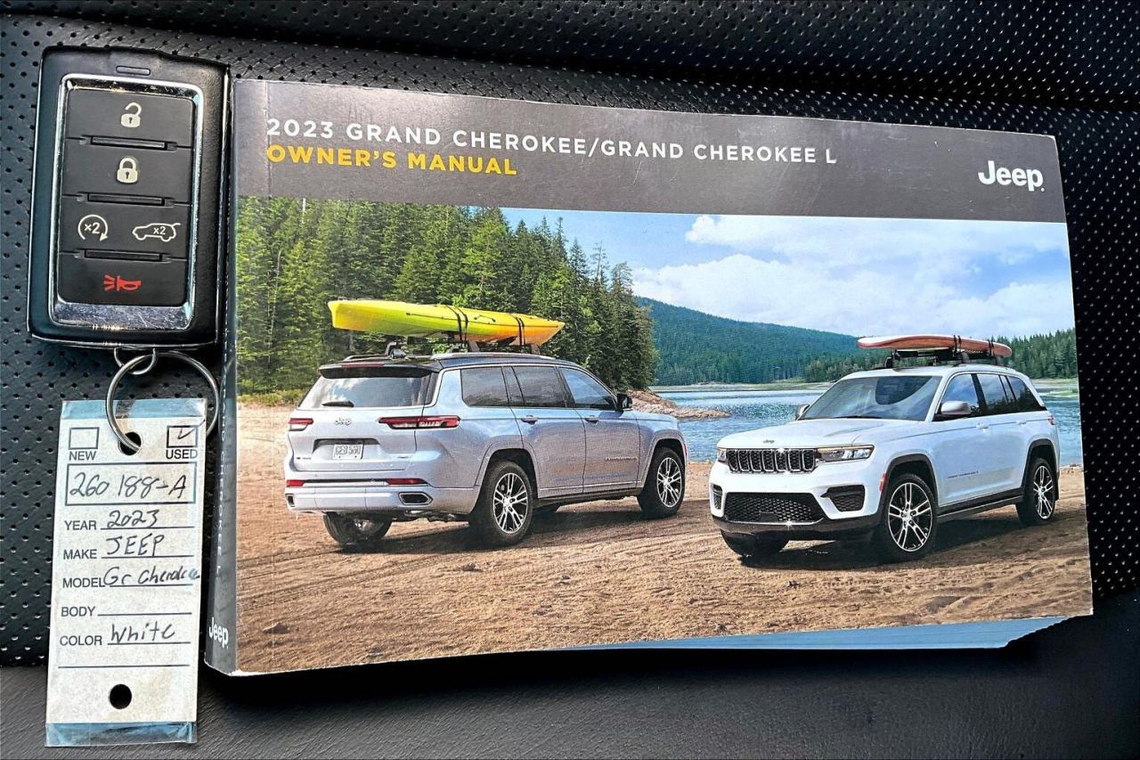 2023 Jeep Grand Cherokee L Overland | 6Seat | Vented Leather | Panoroof | 4X4 Photo