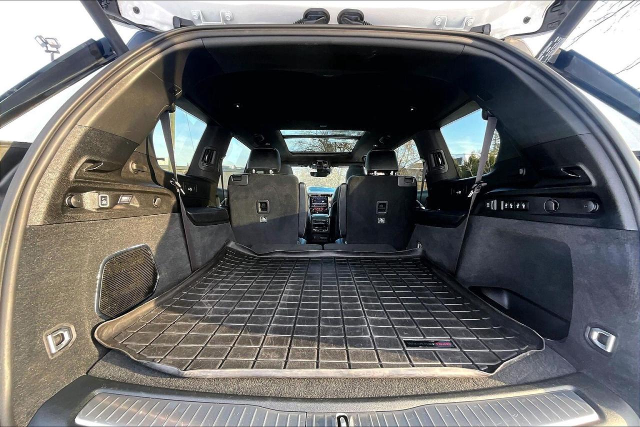 2023 Jeep Grand Cherokee L Overland | 6Seat | Vented Leather | Panoroof | 4X4 Photo