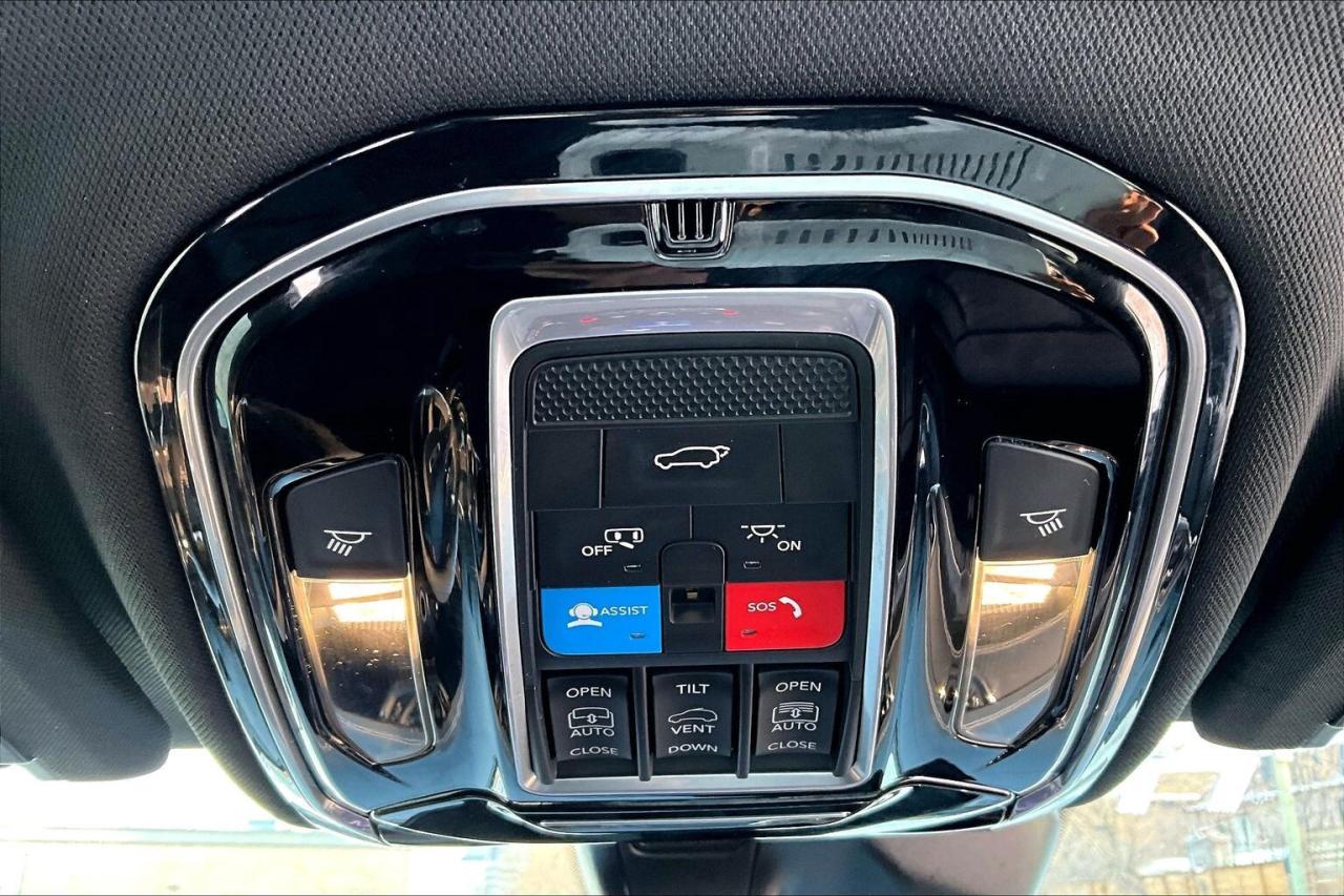 2023 Jeep Grand Cherokee L Overland | 6Seat | Vented Leather | Panoroof | 4X4 Photo