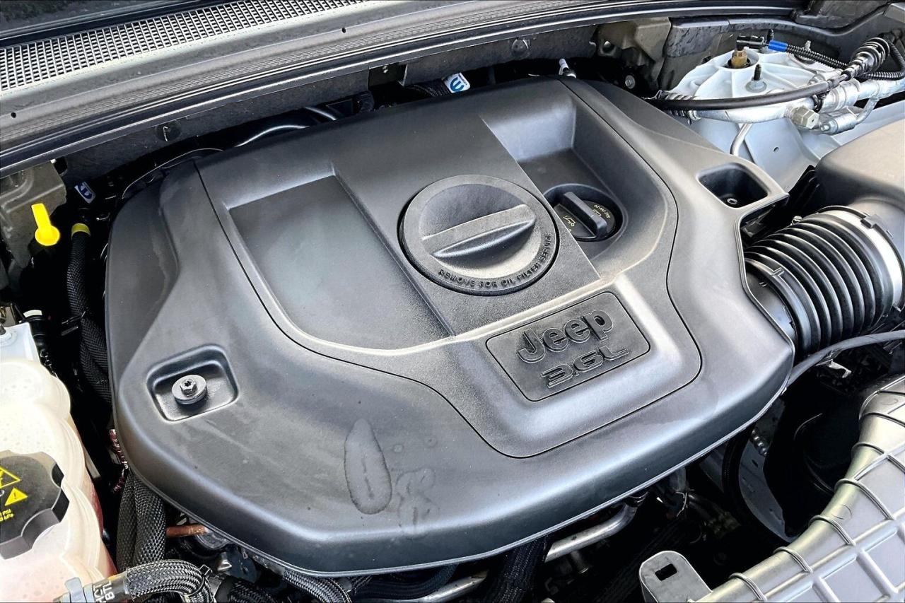 2023 Jeep Grand Cherokee L Overland | 6Seat | Vented Leather | Panoroof | 4X4 Photo