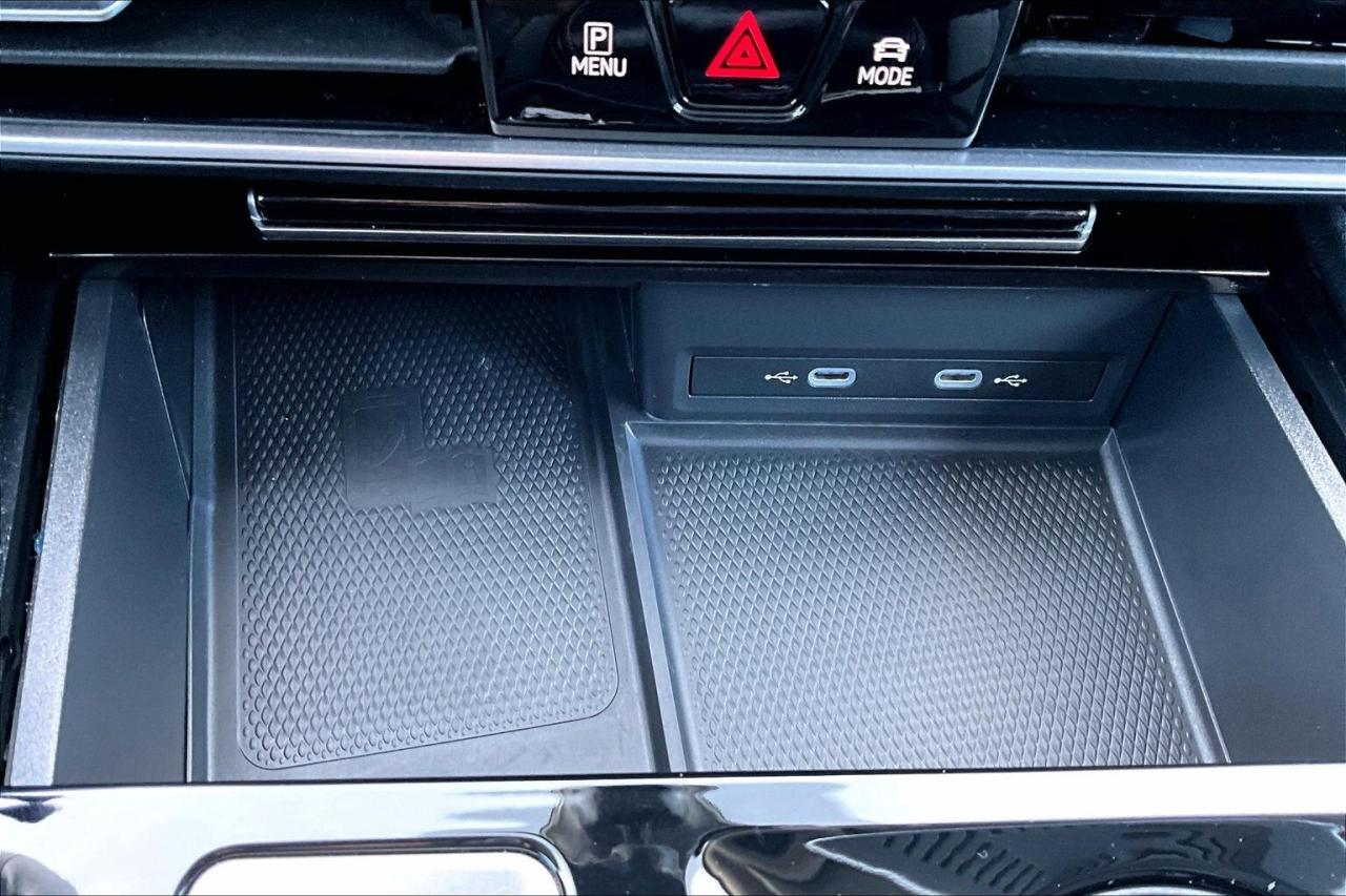 2024 Volkswagen Atlas Peak Edition | 7Seat | Heated/Vented Leather | AWD Photo