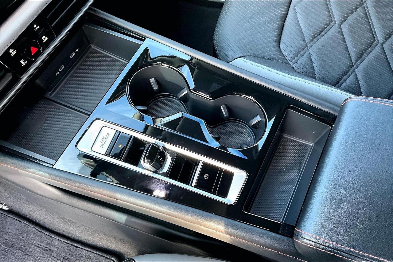 2024 Volkswagen Atlas Peak Edition | 7Seat | Heated/Vented Leather | AWD Photo