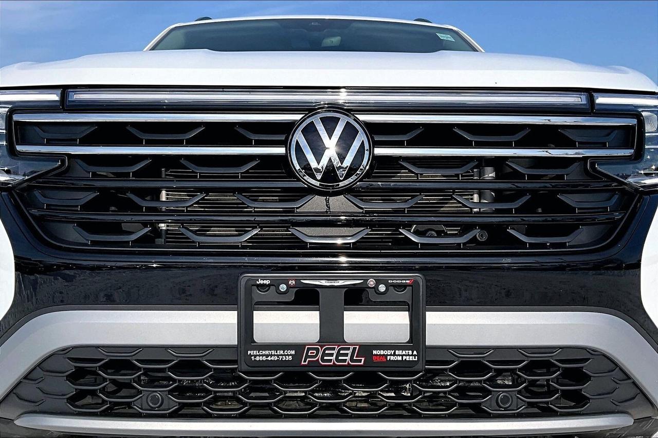 2024 Volkswagen Atlas Peak Edition | 7Seat | Heated/Vented Leather | AWD Photo