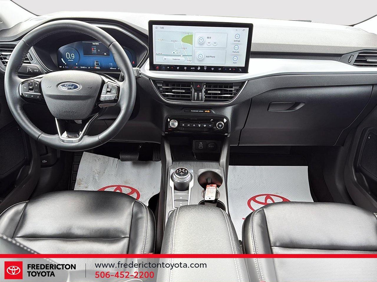 2024 Ford Escape Platinum Photo