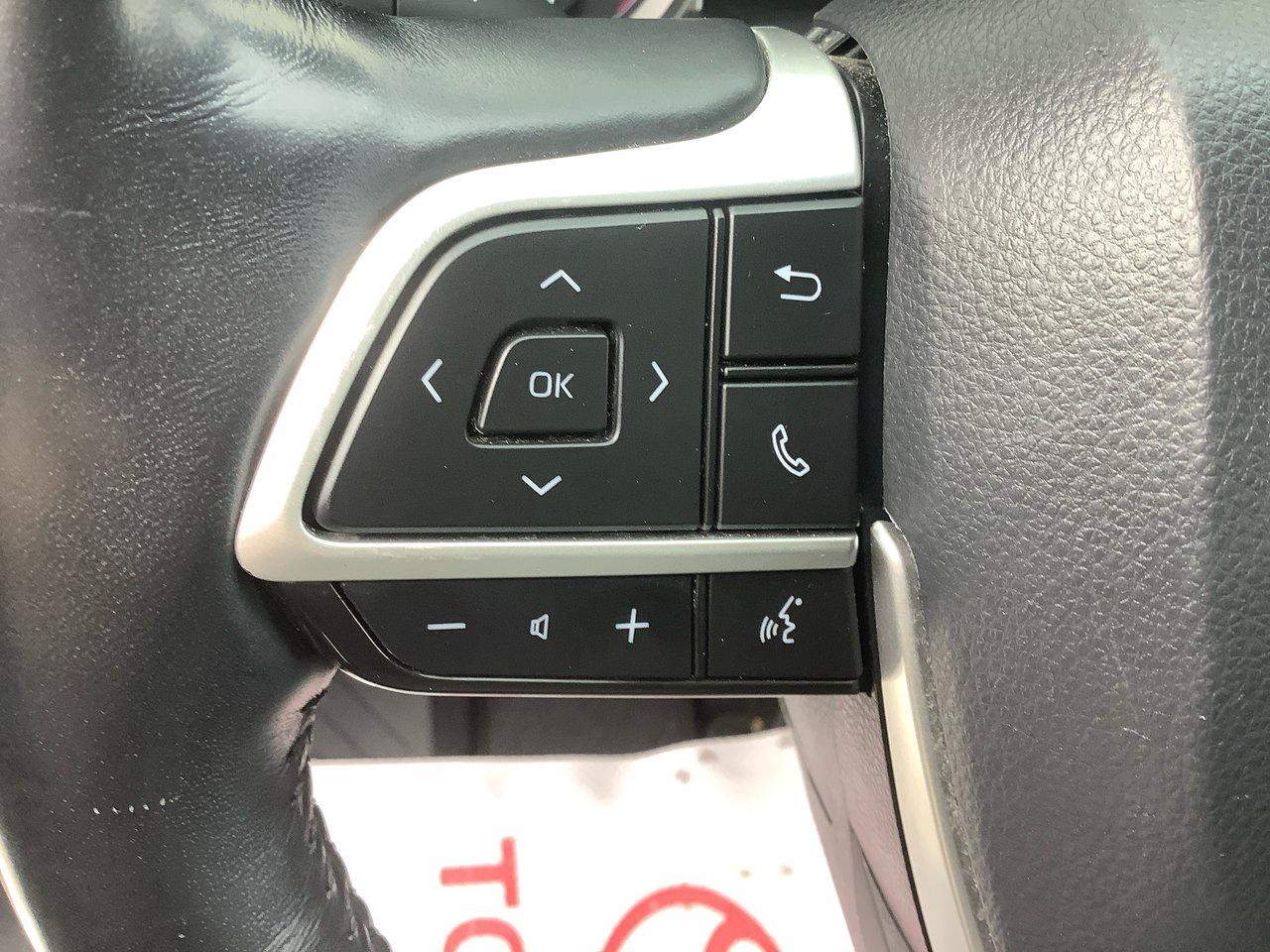 2022 Toyota Highlander HYBRID XLE Photo